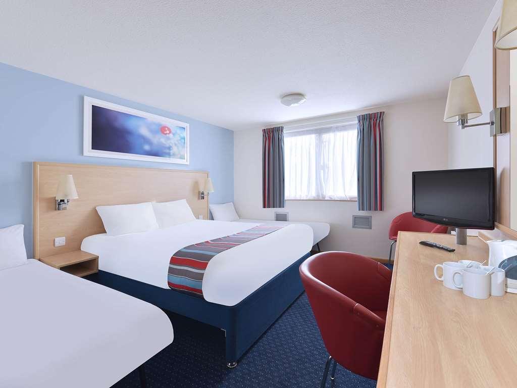 Travelodge בראקנל חדר תמונה
